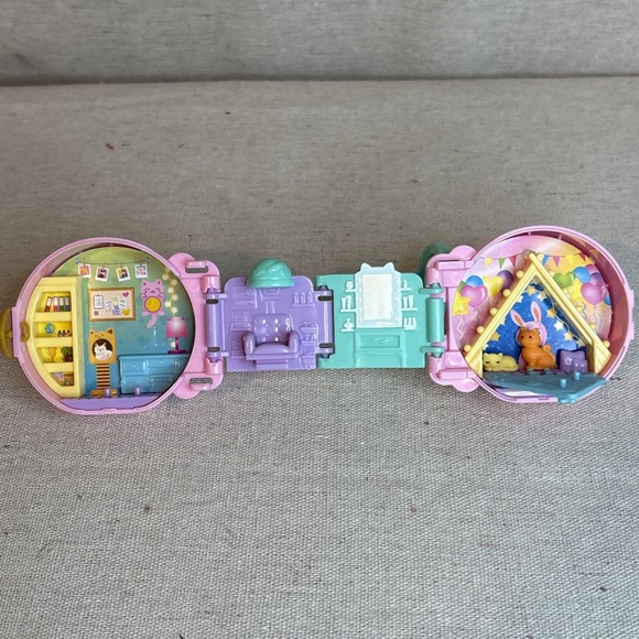 Polly Pocket Cactus Cowgirl Ranch‎ & Pajama Party Sleepy Pets Compact Mattel Toy - Picture 7 of 11